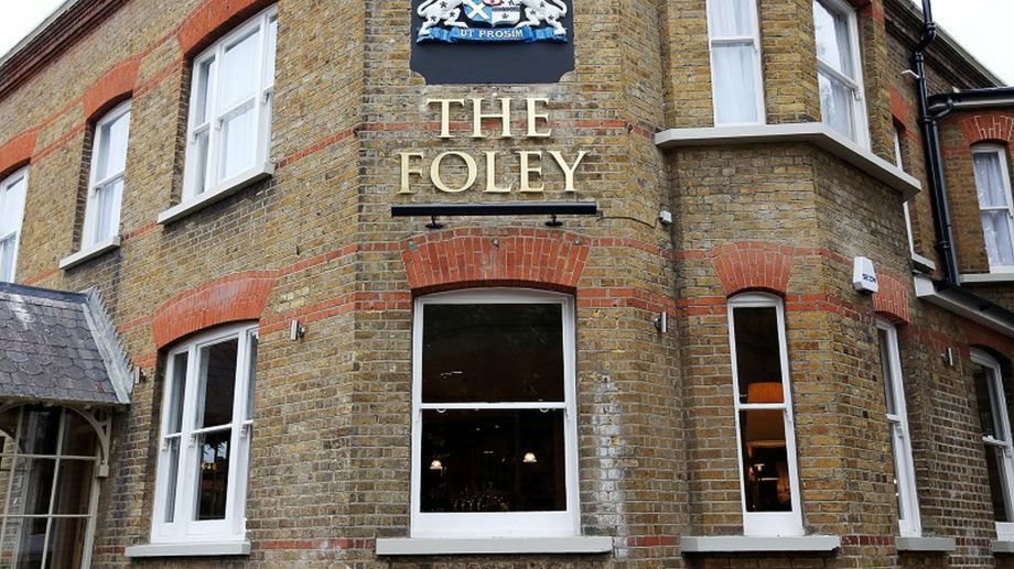 The Foley Hotel Claygate Екстериор снимка